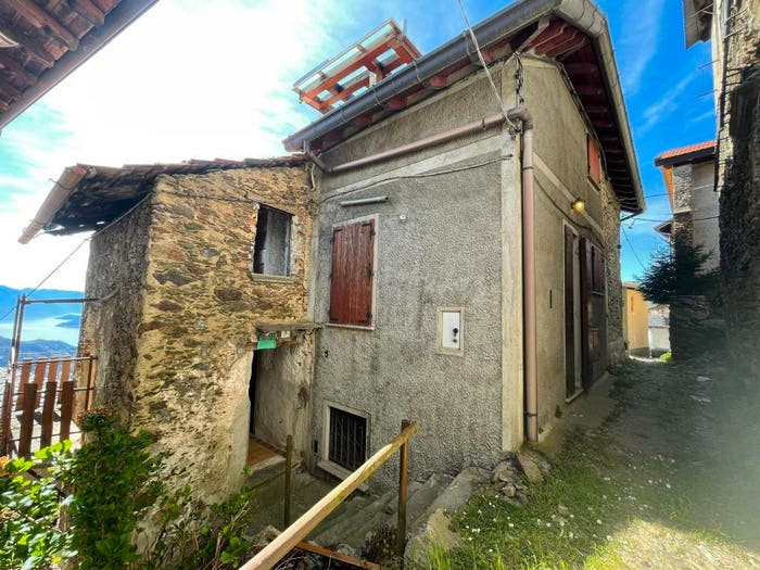 Appartamento bilocale in vendita in Frazione Noceno, Bellano