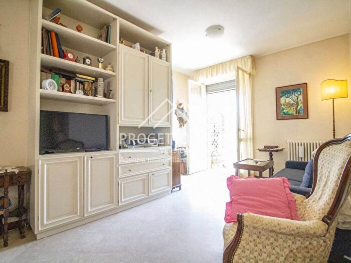 Casa quadrilocale in vendita in Via Silvio Micheli, Marco Polo Don Bosco, Viareggio