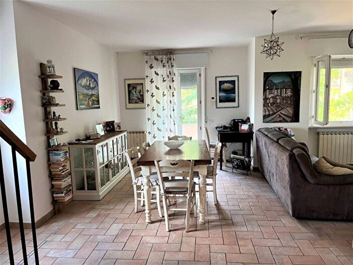 Appartamento quadrilocale in vendita in Centro, Urbino