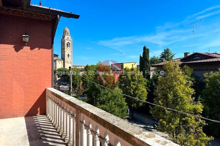 Casa con 6 locali in vendita in viale cesare rossi, Ospedale, Fano