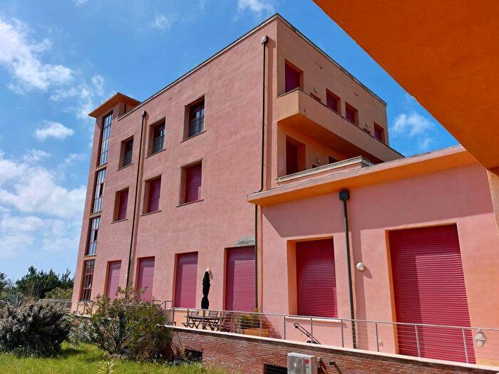 Appartamento bilocale in vendita in Viale del Tirreno, Pisa