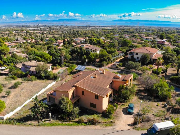 Casa con 6 locali in vendita in Strada, Poggio Dei Pini, Capoterra