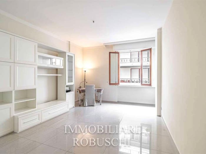Appartamento trilocale in vendita in VIA DELLA CERNAIA, Leopoldo Vittorio Emanuele Statuto, Firenze