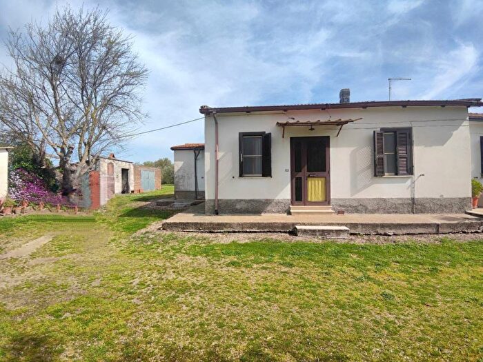Appartamento quadrilocale in vendita in VIA MALVICINA, Osteria Nuova, Roma