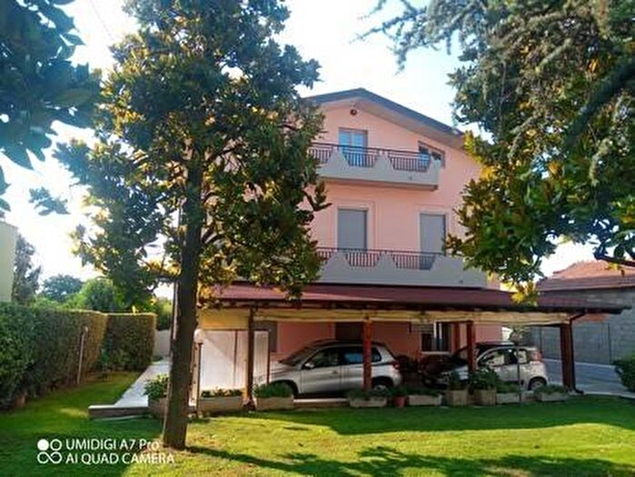 Casa con 6 locali in vendita in Via Principale, Mozzagrogna