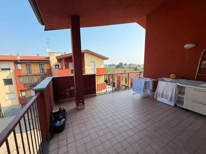 Appartamento trilocale in vendita in Via Novella, Zinasco