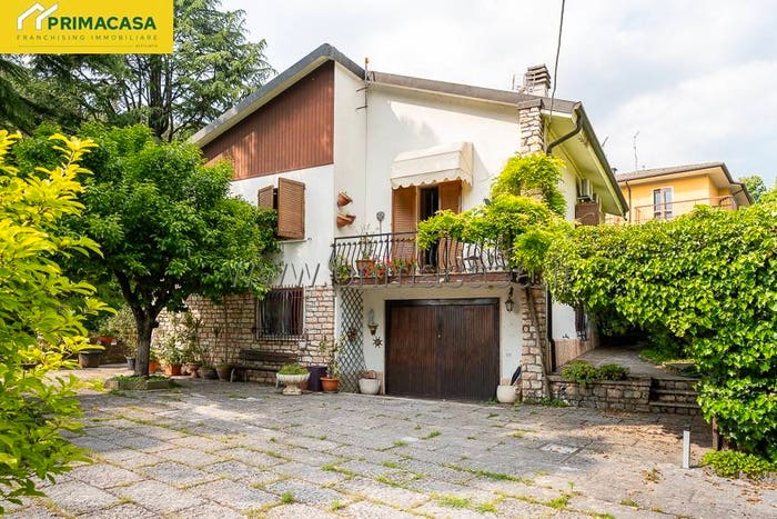 Casa con 6 locali in vendita in Via Paolo Caliari, Centro, Grezzana