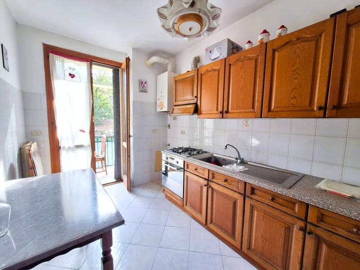 Appartamento quadrilocale in vendita in Via Teglia, Bolzaneto, Genova