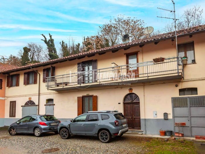 Casa con 5 locali in vendita in Strada Bussolino, Gassino Torinese