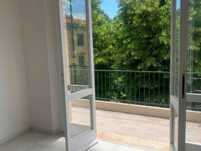 Appartamento trilocale in vendita in Piazza della Vittoria, Attias Marconi, Livorno