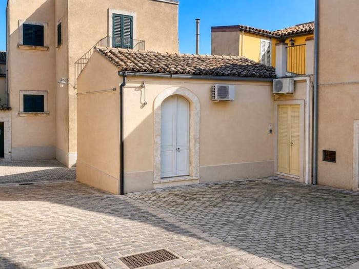 Casa trilocale in vendita in Ronco Daniele, Centro, Palazzolo Acreide