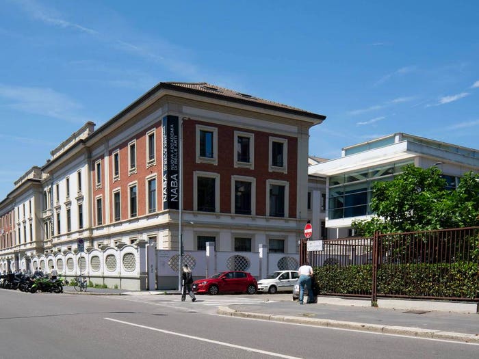 Appartamento con 6 locali in vendita in Via Carlo Darwin, Navigli Darsena, Milano