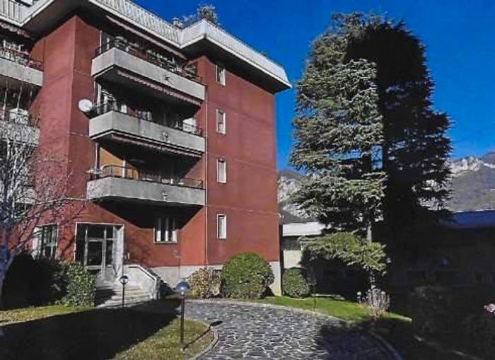 Appartamento trilocale in vendita in Via Spluga, Olginate