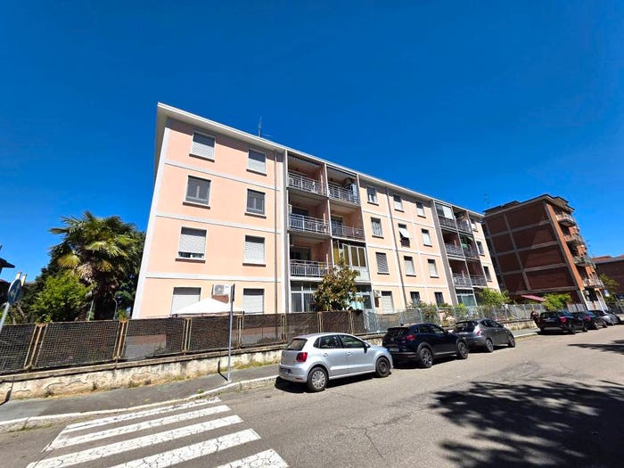 Appartamento quadrilocale in vendita in Via Torino, Flora, Legnano