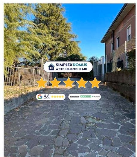 Casa con 6 locali in vendita in Via Leonardo da Vinci, Centro, Costa Masnaga