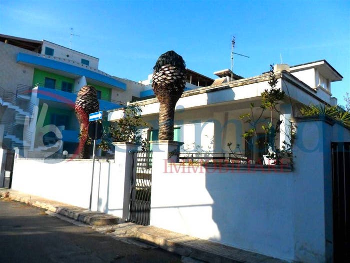 Casa con 5 locali in vendita in Via delle Robinie snc, Baia Verde Lidi, Gallipoli