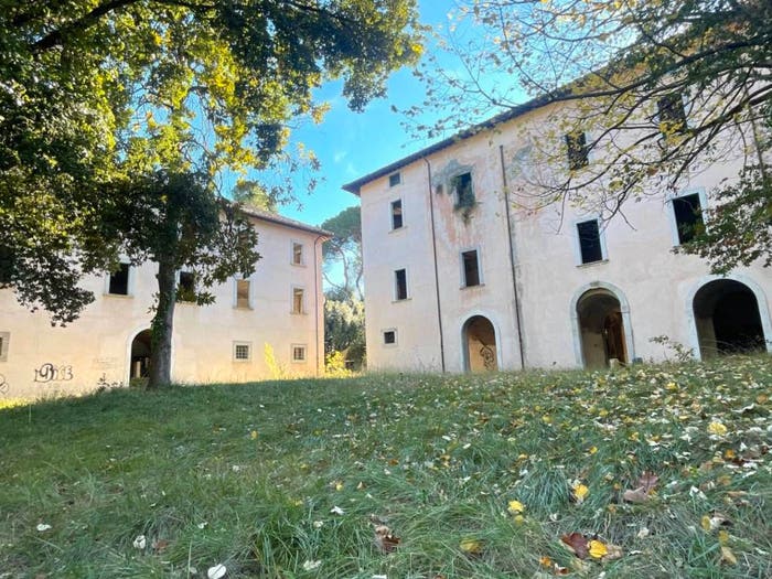 Casa con 6 locali in vendita in Frazione Marino del Tronto, Ascoli Piceno