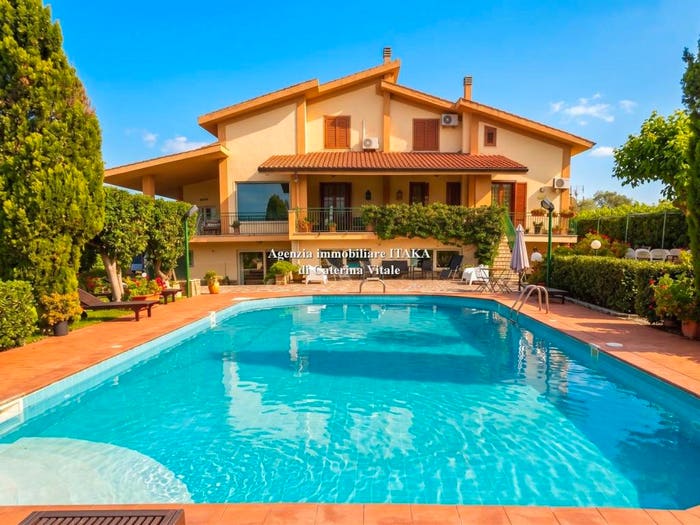 Casa con 6 locali in vendita in Via L, Misilmeri
