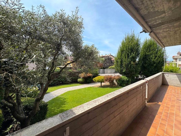 Appartamento con 6 locali in vendita in Via delle Fontane, Ancignano, Sandrigo