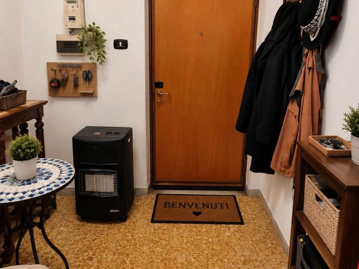 Appartamento trilocale in vendita in Via Diocleziano, Fuorigrotta, Napoli