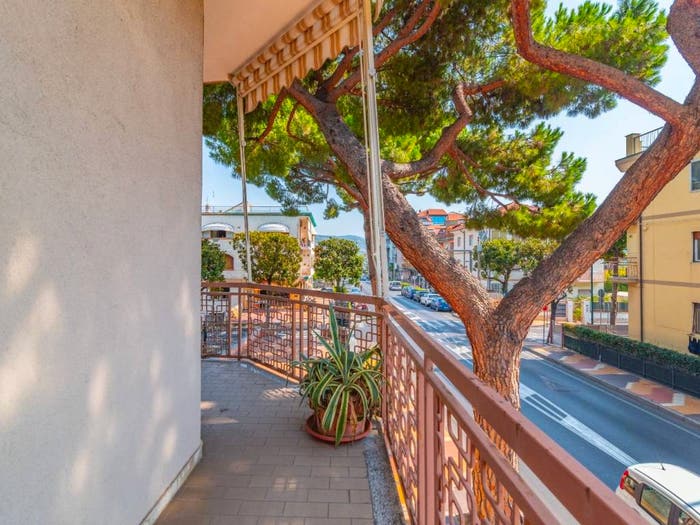 Appartamento quadrilocale in vendita in V Aurelia Loano SV Italia, Centro, Loano