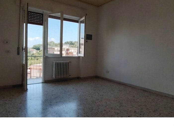 Appartamento con 5 locali in vendita in Via Moccia, Centro, Frosinone