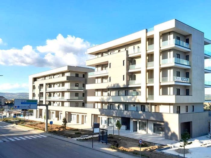 Appartamento quadrilocale in vendita in Viale Aldo Moro, Mulini Porta Rufina, Benevento