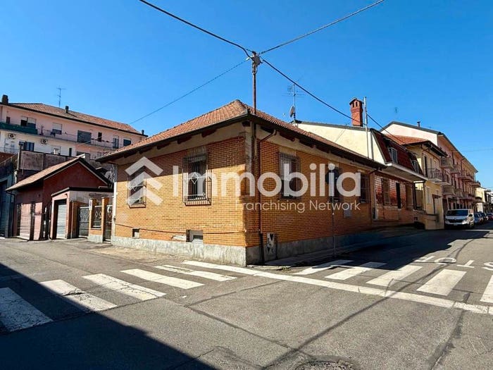 Casa con 5 locali in vendita in Via degli Alleati, Nichelino