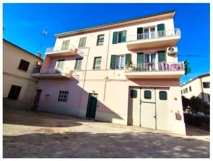 Appartamento con 5 locali in vendita in Via Ancona, Viale del Lavoro, Jesi