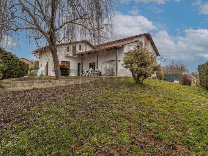 Casa con 6 locali in vendita in Via Torino, Cavaglià