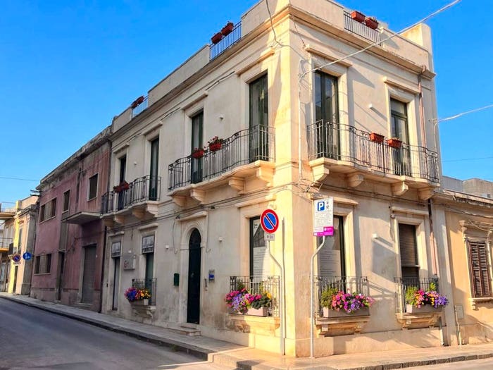 Appartamento quadrilocale in vendita in Via Roma, Centro, Avola