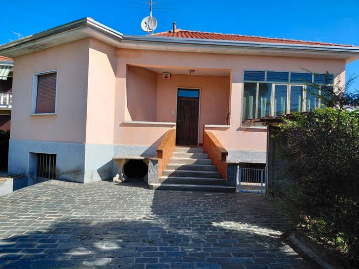 Casa con 5 locali in vendita in Via Leonardo da Vinci, Gorla Maggiore