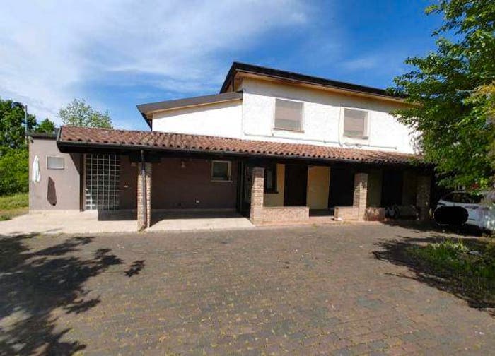 Casa quadrilocale in vendita in Via Vallenoncello, Vallenoncello, Pordenone