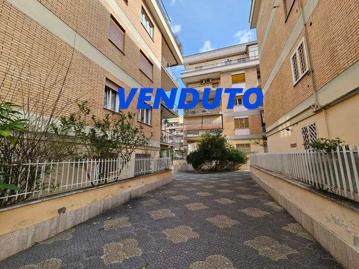 Appartamento trilocale in vendita in Via Francesco Nerli, Torrevecchia, Roma