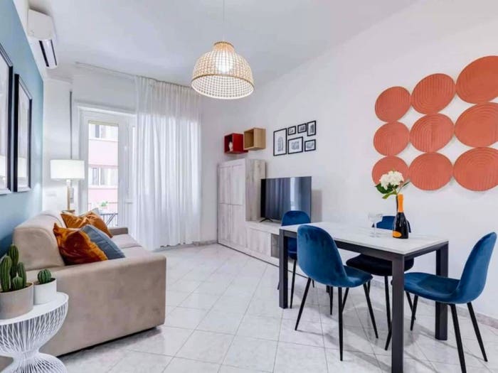 Appartamento trilocale in affitto in Via Francesco Sivori, Cipro, Roma
