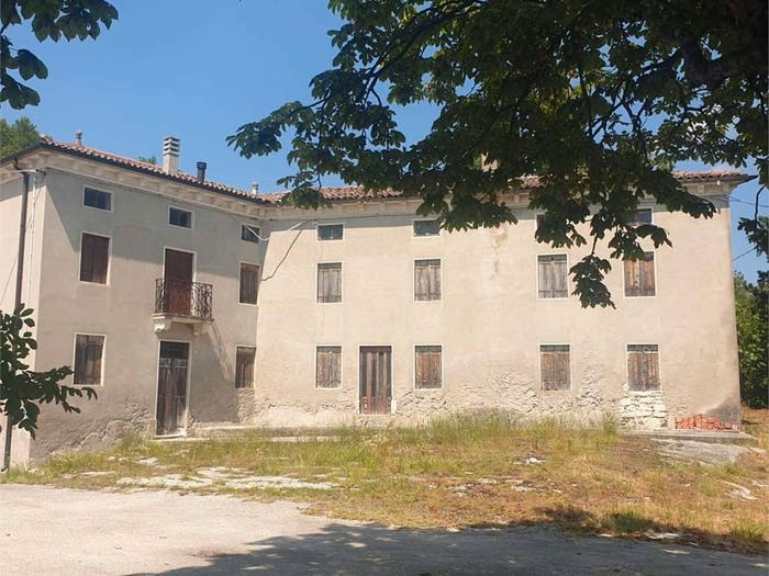 Casa con 6 locali in vendita in VIA ROMA, Centro, Zovencedo