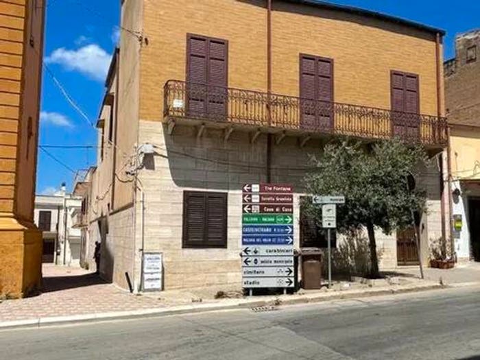 Casa con 6 locali in vendita in Roma SNC, Centro, Campobello di Mazara