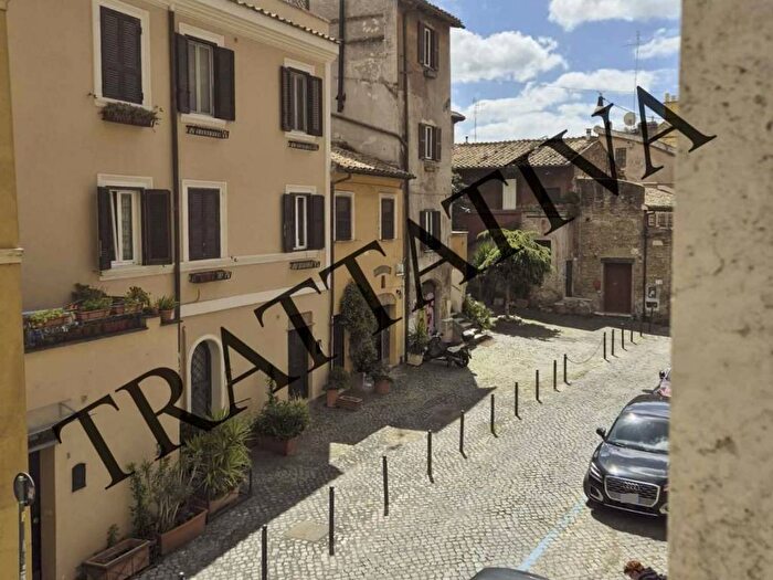 Appartamento quadrilocale in vendita in Via di Monte Fiore, Trastevere, Roma