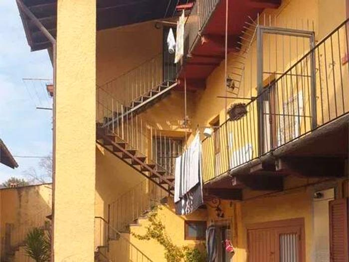 Appartamento quadrilocale in vendita in Albese con Cassano