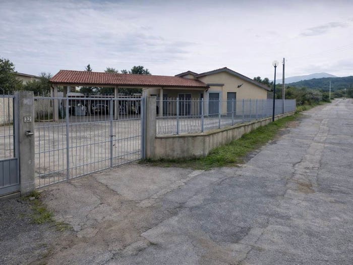 Appartamento quadrilocale in vendita in Via Trento, Centro, Budoni