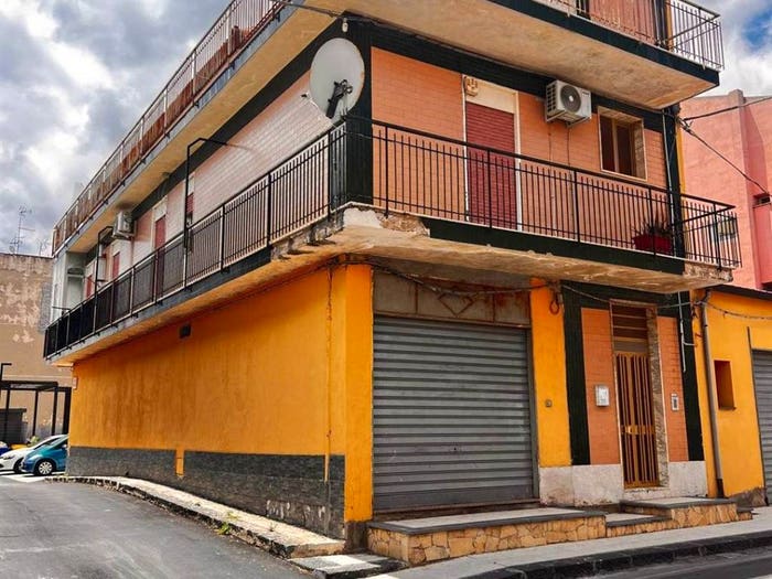 Appartamento con 6 locali in vendita in VIA VITTORIO EMANUELE, Villasmundo, Melilli