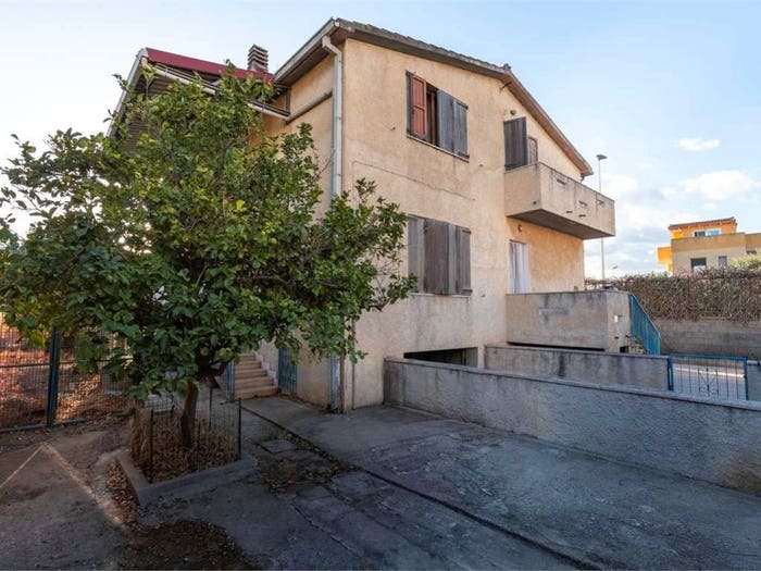 Casa con 6 locali in vendita in via barracca manna, Barracca Manna, Cagliari