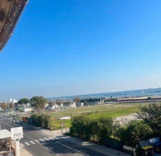 Appartamento trilocale in vendita in Lungomare Italia, Lido delle Nazioni, Comacchio