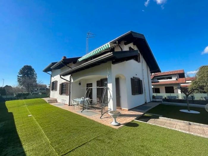 Casa con 5 locali in vendita in Via Carso, Crugnola, Mornago