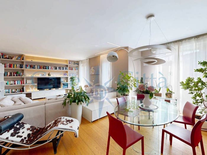 Appartamento con 5 locali in vendita in Piazza Ernesto De Angeli, De Angeli, Milano