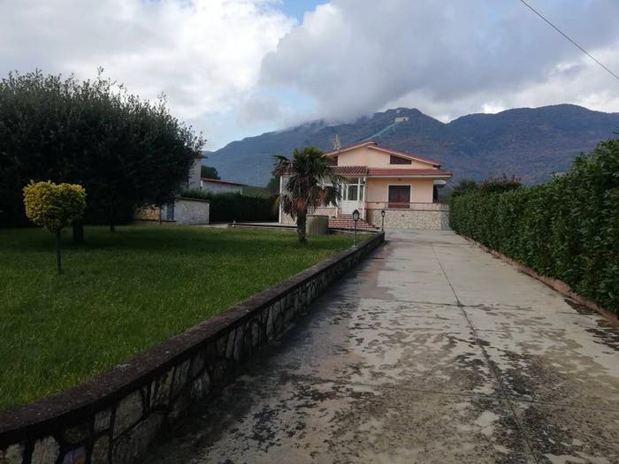Casa con 6 locali in vendita in Strada Vicinale Ove S'Inginocchia, Presenzano