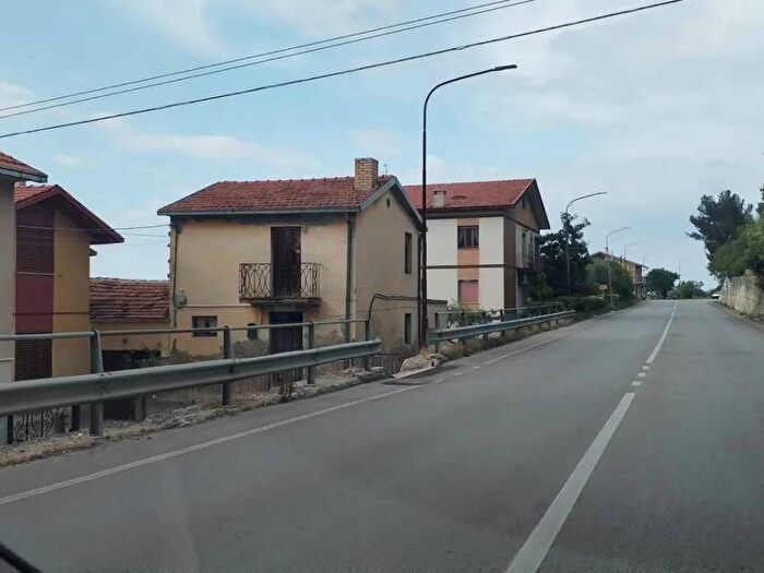 Casa con 5 locali in vendita in Contrada Torre Marino, Centro, Lanciano