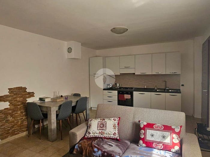 Casa con 5 locali in vendita in Via S Filippo, Piamborno, Piancogno
