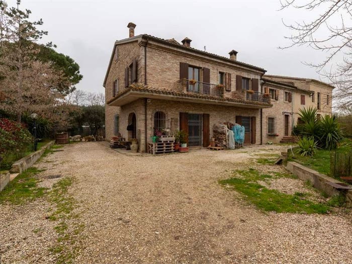 Appartamento con 5 locali in vendita in Via Breccia II, Monsano