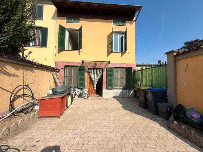 Casa con 5 locali in vendita in Piazza San Carlo, Casal Cermelli